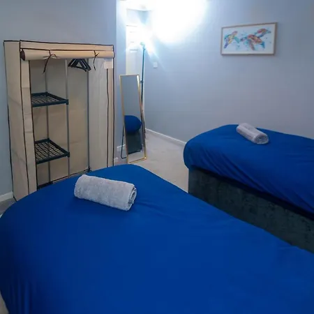 Superb Dwelling! Fast Wifi, Parking, Patchway Apartment