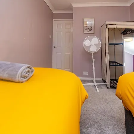 Superb Dwelling! Fast Wifi, Parking, Patchway Apartment Bristol