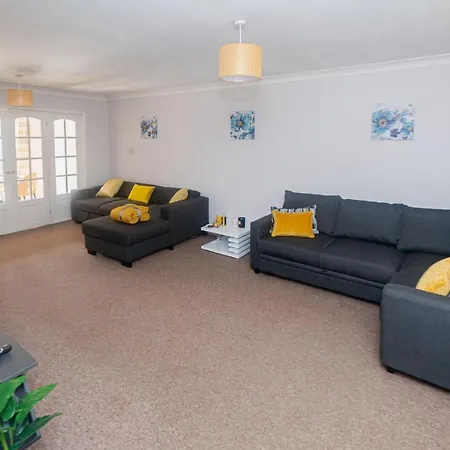 Apartment Superb Dwelling! Fast Wifi, Parking, Patchway Bristol