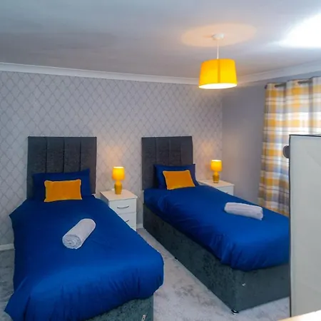 Apartment Superb Dwelling! Fast Wifi, Parking, Patchway