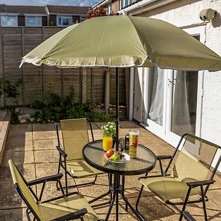 Superb Dwelling! Fast Wifi, Parking, Patchway Bristol